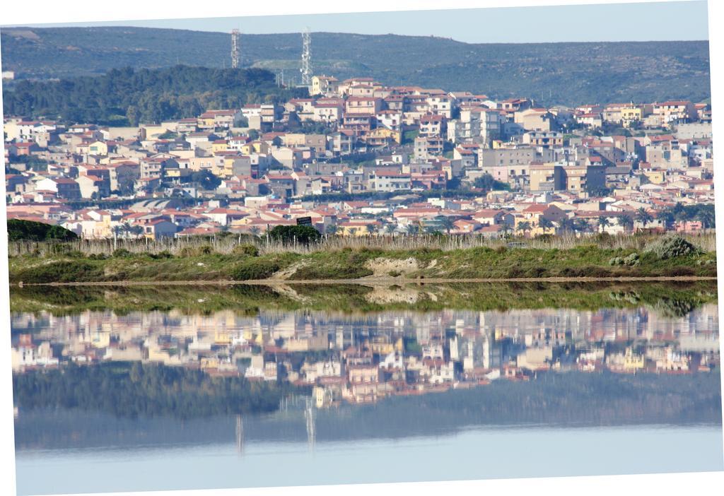 La Jacaranda Hotel SantʼAntìoco Kültér fotó